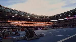 拉斯维加斯的兴衰史：从沙漠小镇到世界赌城的资本演变。（从荒漠到赌都：资本驱动下的拉斯维加斯兴衰轨迹）