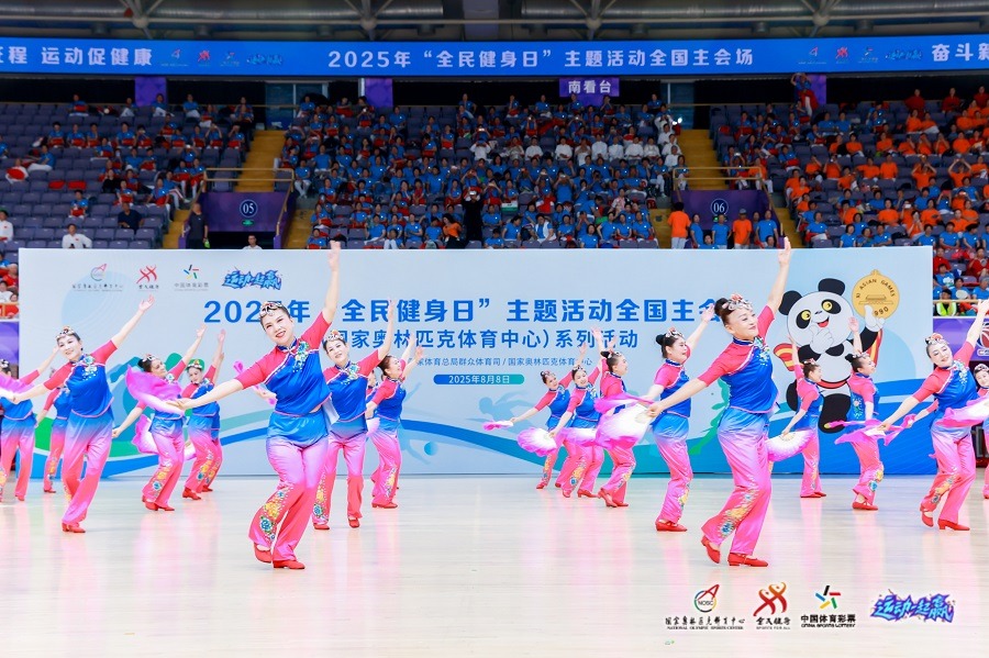 欧冠半场：阿纳别科夫屡送神扑，凯拉特0-0奥林匹亚科斯